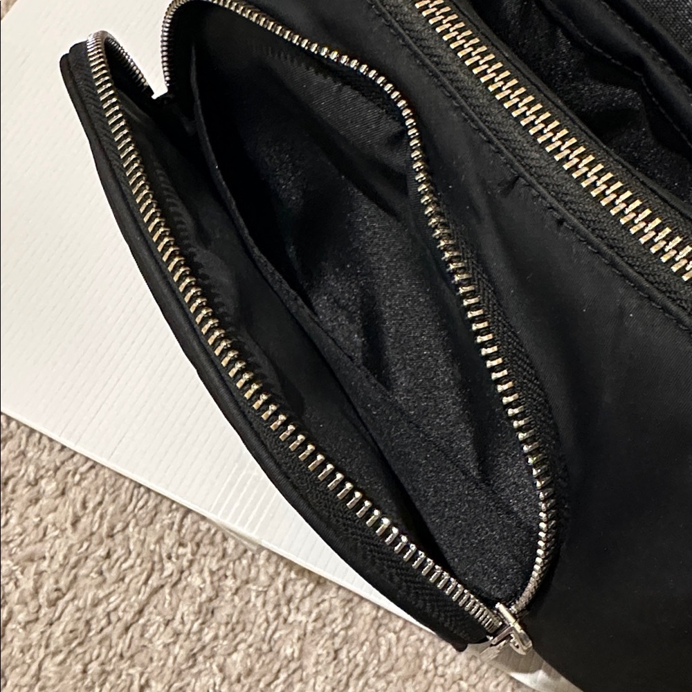 EUC Lululemon Crossbody Bag with Nano Pouch - Picture 8 of 10